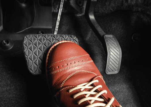 Why Your Car Benefits From Routine Brake Pads Repair Services
